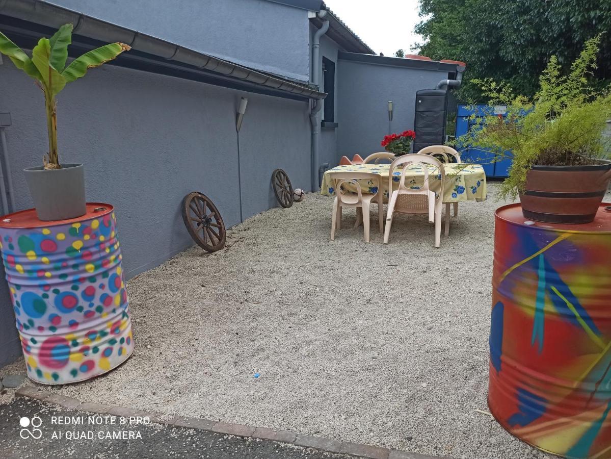 Maisonnette Independante 4 Personnes Jardin Terrasse * Vrigne-aux-Bois